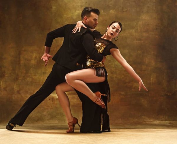 Bailes de salón para adultos origenes del tango uno de los estilos de baile mas atractivos de los bailes de salon